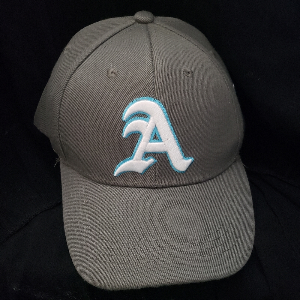 Baseball Cap Unisex Gray Adjustable 'Oh Whale' Baseball Cap New W/O Tags A Logo